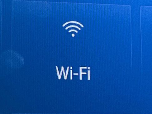 Used 2024 Ford Explorer XLT w/ Equipment Group 202A image 33