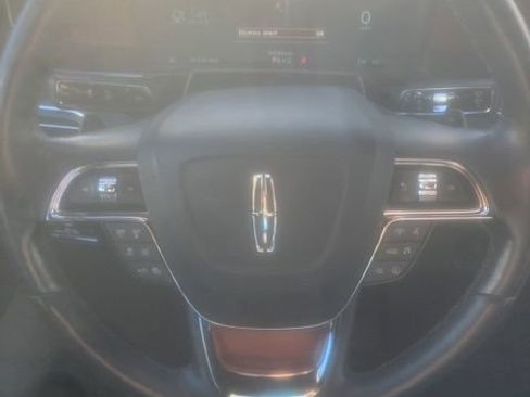 Used 2023 Lincoln Navigator Reserve image 7