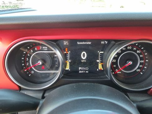 Used 2021 Jeep Wrangler Unlimited Rubicon AWD/4WD image 16