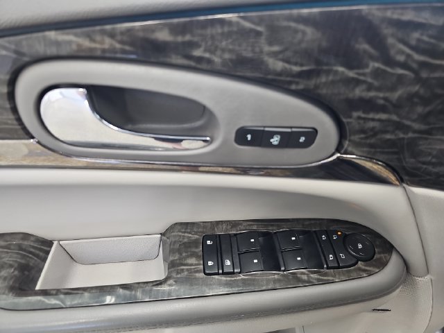 Used 2014 Buick Enclave Premium w/ Trailering Provision Package FWD image 11