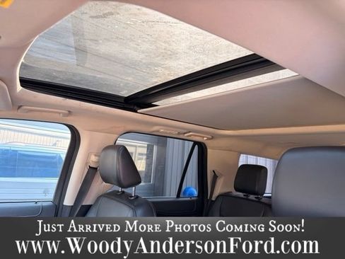 Used 2022 Ford Expedition XLT RWD image 11