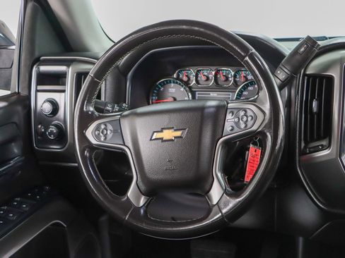 Used 2018 Chevrolet Silverado 1500 LT AWD/4WD image 12