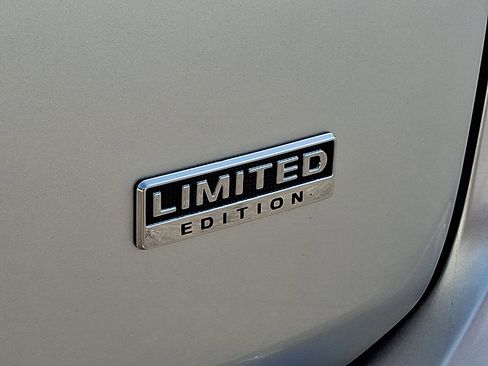Used 2020 Mitsubishi Outlander LE FWD image 31