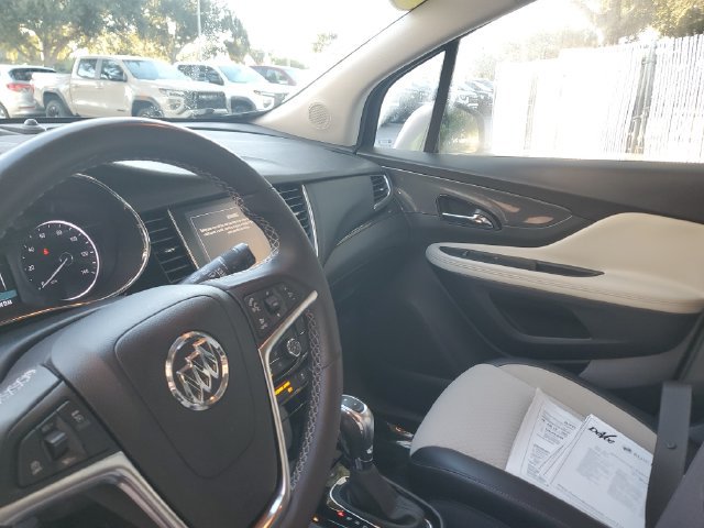 Certified 2018 Buick Encore Preferred FWD image 23