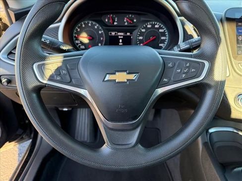 Certified 2022 Chevrolet Malibu LT image 17