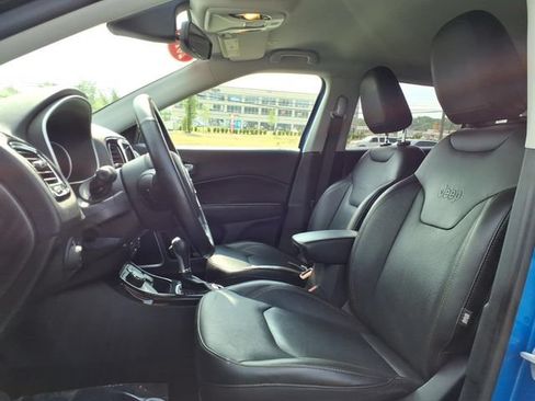 Used 2019 Jeep Compass Limited AWD/4WD image 17