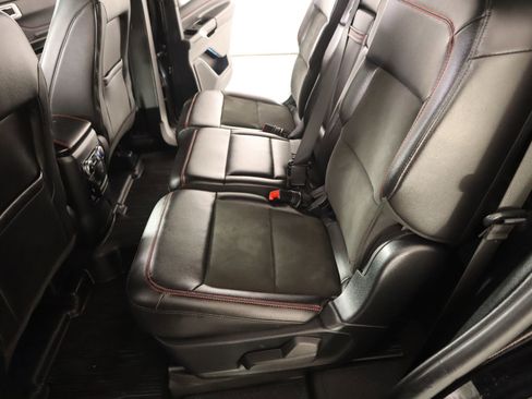 Used 2023 Ford Explorer ST-Line image 13