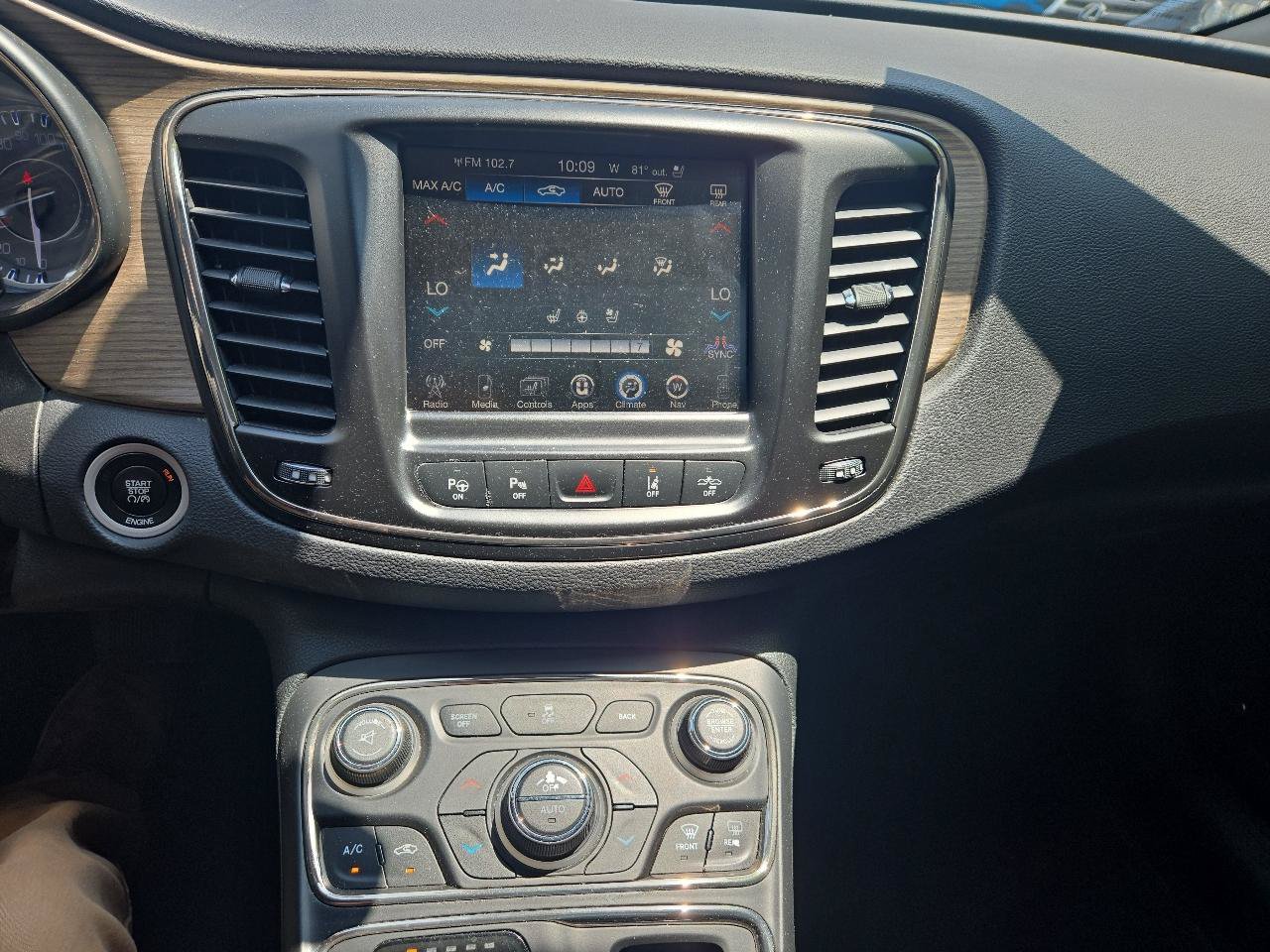 Used 2016 Chrysler 200 C w/ Premium Group AWD/4WD image 10