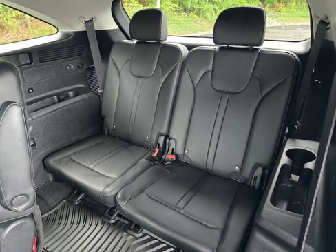 Used 2025 Kia Sorento SX AWD/4WD image 10