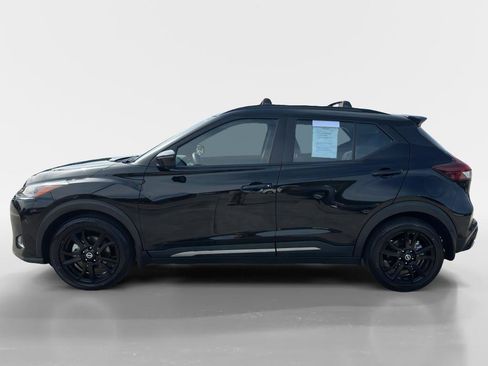 Used 2021 Nissan Kicks SR w/ Interior Electronics Package FWD image 2