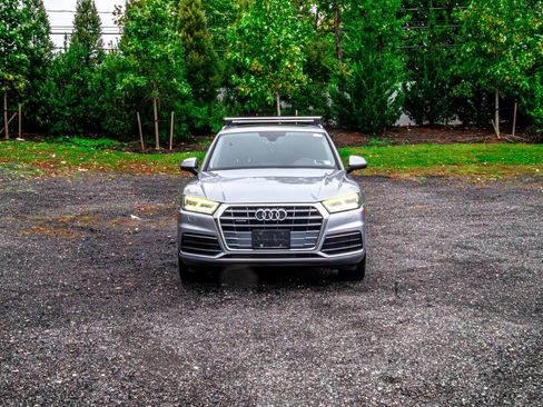 Used 2019 Audi Q5 2.0T Premium Plus w/ Premium Plus Package image 2