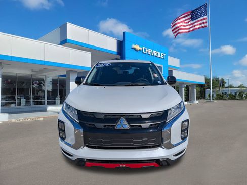 Used 2024 Mitsubishi Outlander Sport SE image 2