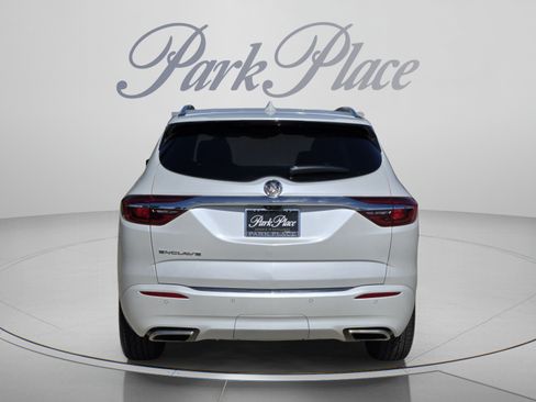 Used 2021 Buick Enclave Avenir FWD image 4