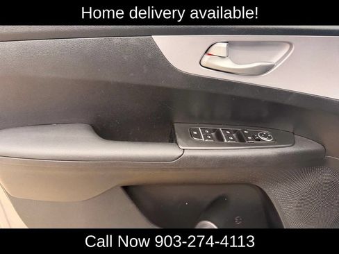 Used 2024 Kia Forte LXS FWD image 17