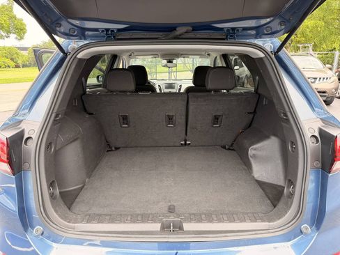 Used 2024 Chevrolet Equinox LS FWD image 18