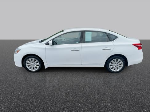 Used 2016 Nissan Sentra S FWD image 6