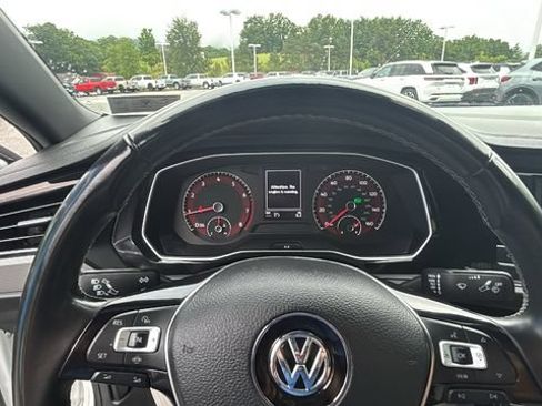 Used 2019 Volkswagen Jetta R-Line FWD image 15