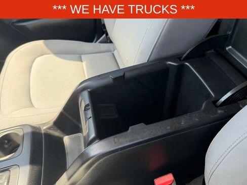 Used 2020 Chevrolet Colorado W/T w/ WT Convenience Package AWD/4WD image 24