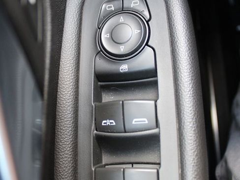 Used 2018 GMC Terrain Denali w/ GMC Pro Grade Package AWD/4WD image 23