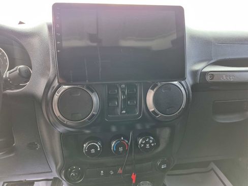 Used 2014 Jeep Wrangler Unlimited Sport w/ Quick Order Package 24S image 15