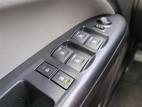 Certified 2021 Chevrolet Colorado W/T w/ Custom Special Edition image 26