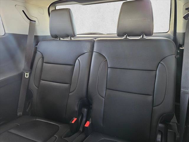 Used 2023 GMC Acadia SLT FWD image 15