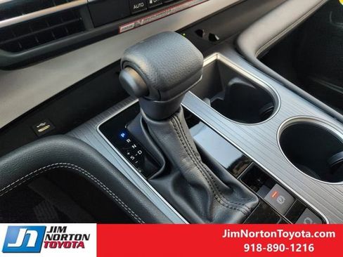 New 2026 Toyota Sienna LE AWD/4WD image 18