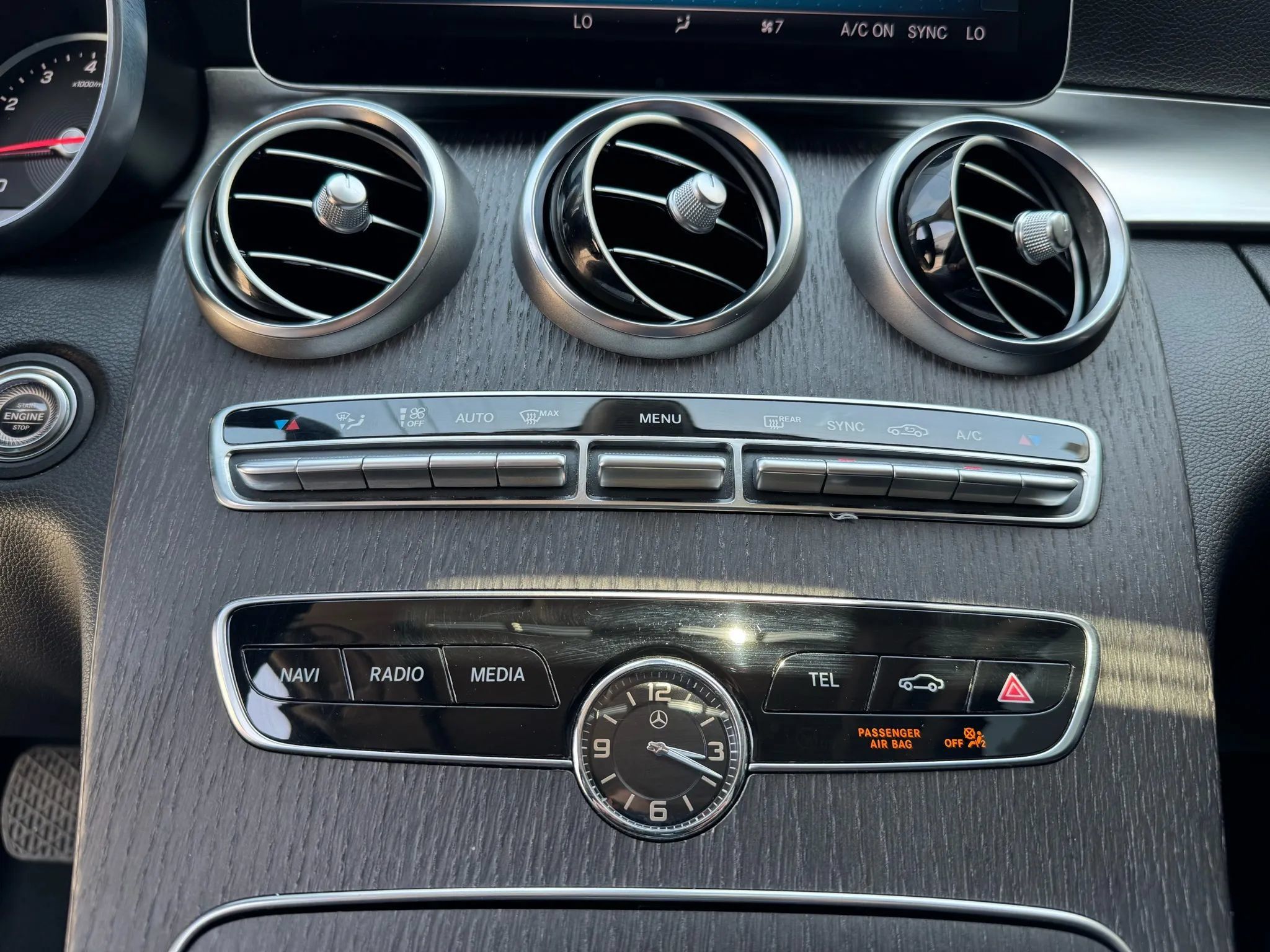 Used 2019 Mercedes-Benz C 300 Sedan w/ Premium Package image 16
