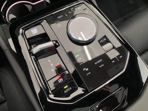 New 2026 BMW 540i xDrive w/ M Sport Package AWD/4WD image 29