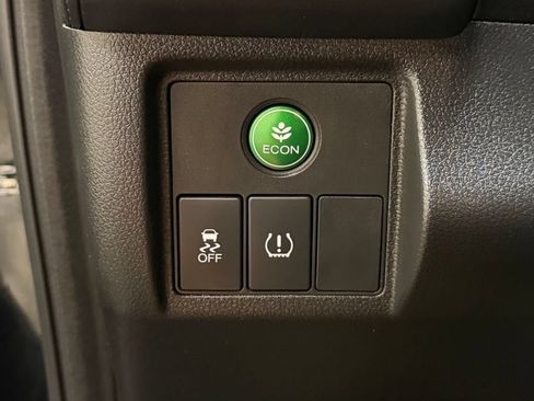 Used 2016 Honda HR-V EX image 15