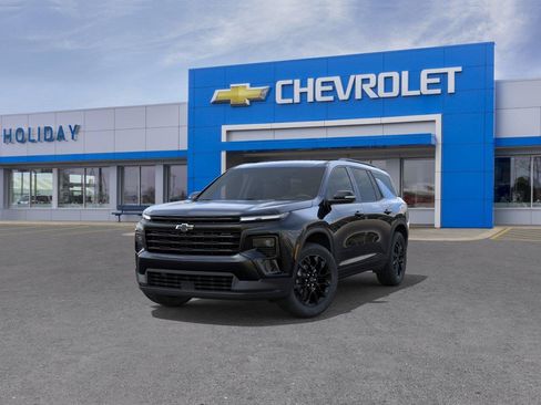 Used 2026 Chevrolet Traverse LT w/ Midnight/Sport Edition AWD/4WD image 11