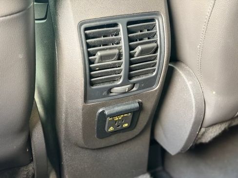 Used 2017 Ford Escape Titanium AWD/4WD image 21