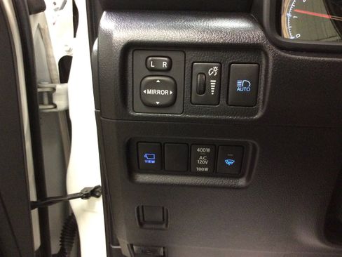 Used 2023 Toyota 4Runner Limited image 21