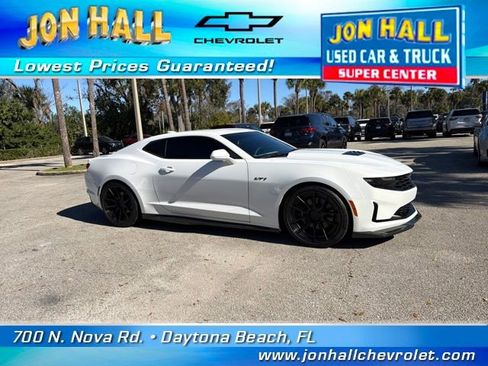 Used 2022 Chevrolet Camaro LT w/ Technology Package image 17