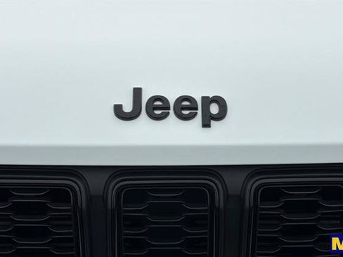 Used 2023 Jeep Grand Cherokee L Laredo AWD/4WD image 37