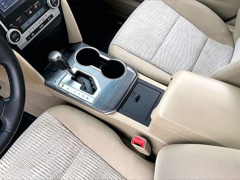 Used 2013 Toyota Camry XLE image 15