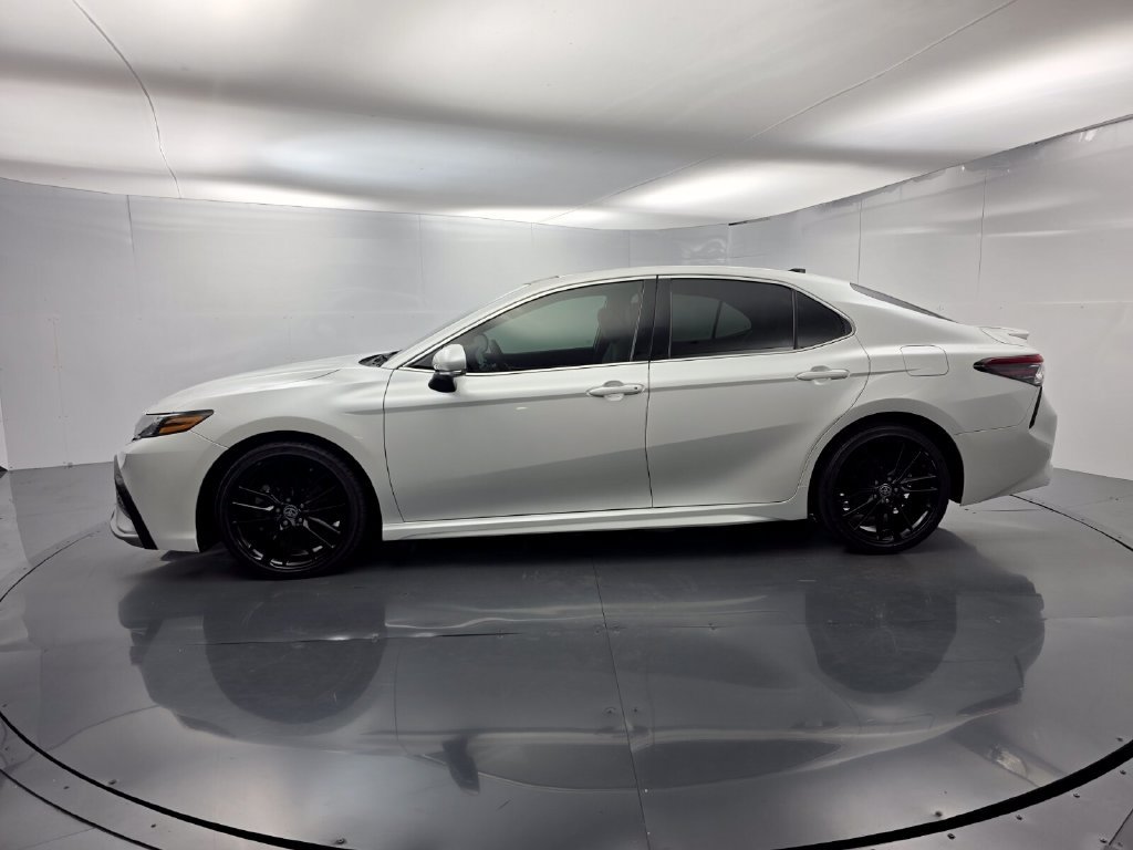 Used 2021 Toyota Camry XSE w/ Navigation Package FWD image 7