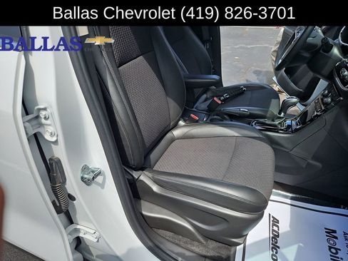 Used 2022 Buick Encore Preferred w/ Safety Package AWD/4WD image 28