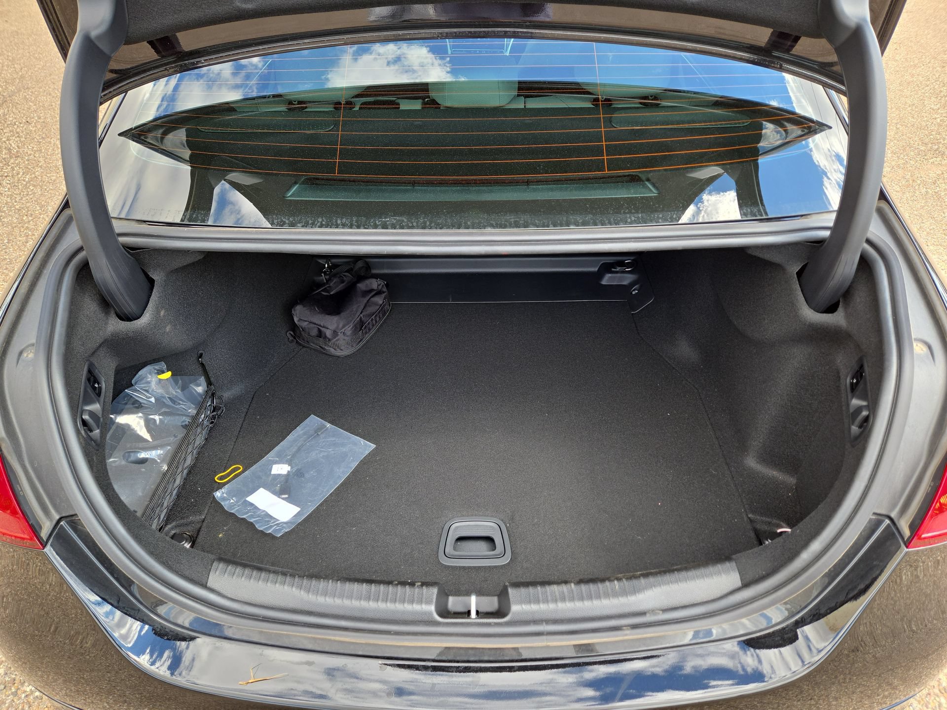 New 2026 Mercedes-Benz C 300 4MATIC Sedan image 12