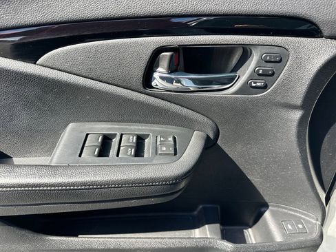 Used 2021 Honda Pilot Touring image 14