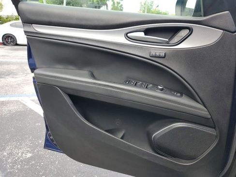 Used 2018 Alfa Romeo Stelvio Ti Sport image 77