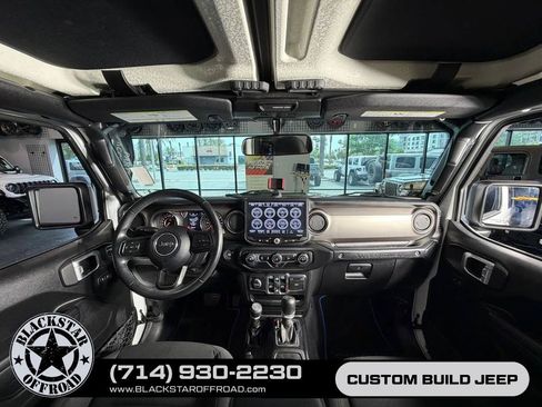 Used 2020 Jeep Wrangler Unlimited Sport S AWD/4WD image 18