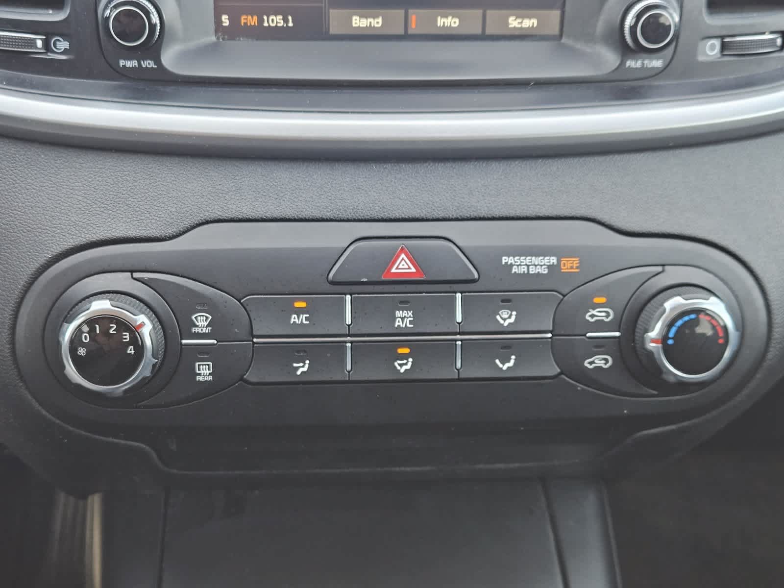 Used 2020 Kia Sorento FWD V6 image 18