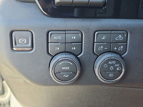 New 2026 Chevrolet Silverado 1500 LTZ w/ LTZ Premium Package image 36