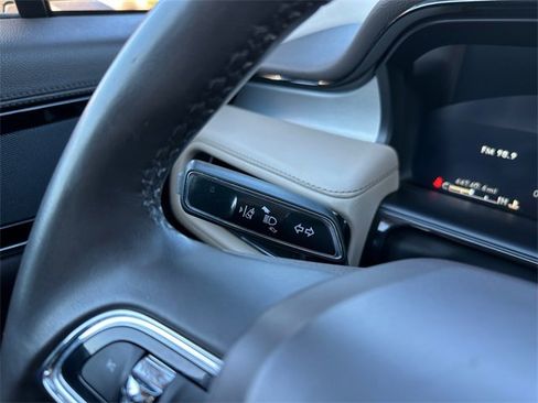 Used 2021 Lincoln Nautilus FWD w/ Equipment Group 101A image 24