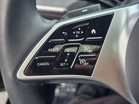 Used 2025 Mercedes-Benz C 300 C 300 image 32