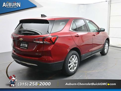 Used 2023 Chevrolet Equinox LT image 13