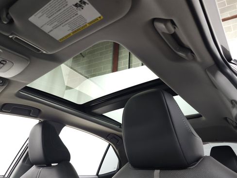 Used 2023 Toyota Camry XSE w/ Navigation Package image 13