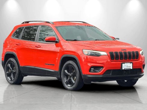 Used 2021 Jeep Cherokee Latitude Plus AWD/4WD image 9