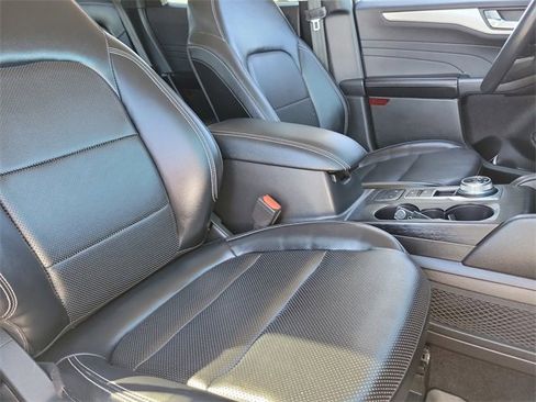 Certified 2022 Ford Escape SEL w/ Technology Package image 22